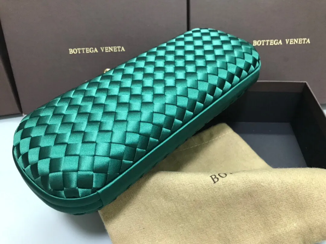 Style No. 8651, upgraded version of full silk evening bag inside and outside~~~INTRECCIATO woven IMPERO STRETCH KNOT clutch bag, hand-woven silk, smooth satin piping, Intrecciato engraved metal buckle, silk satin lining. Large size: 25cm*10cm*5cm